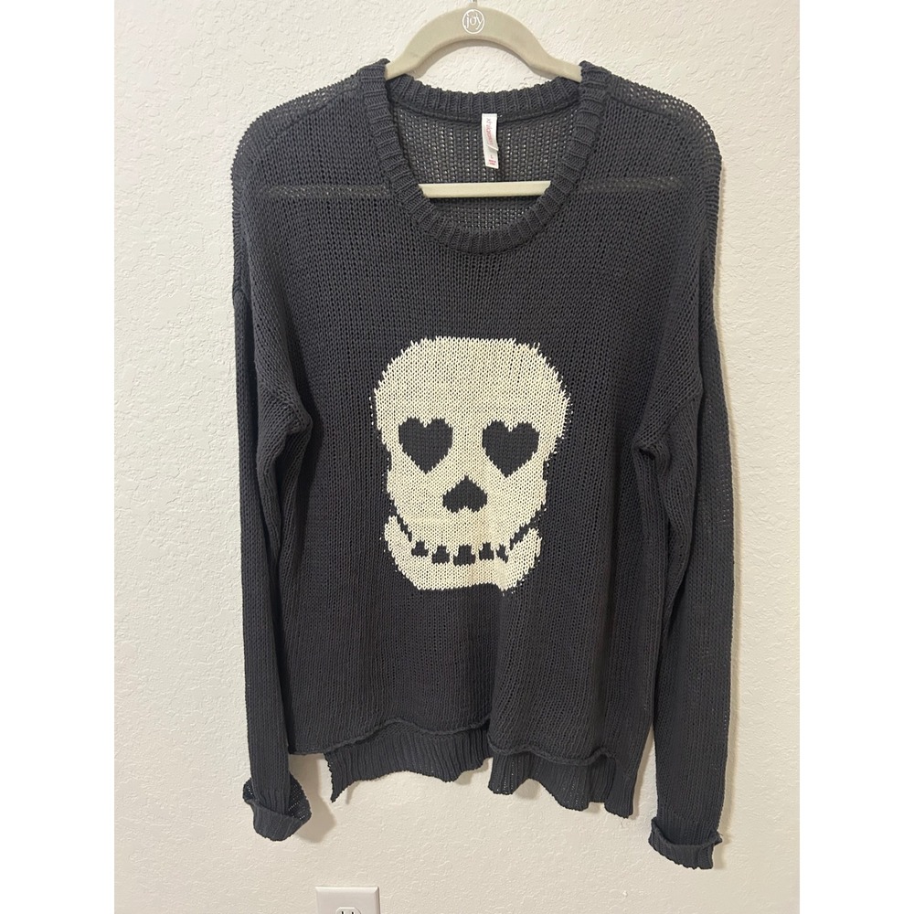 Women Large Gray Skull Heart Eyes Open Knit Halloween Sweater Pullover Gothic